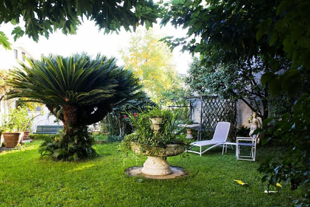 Villa Camelia le Tue Eleganti Vacanze a Lucca