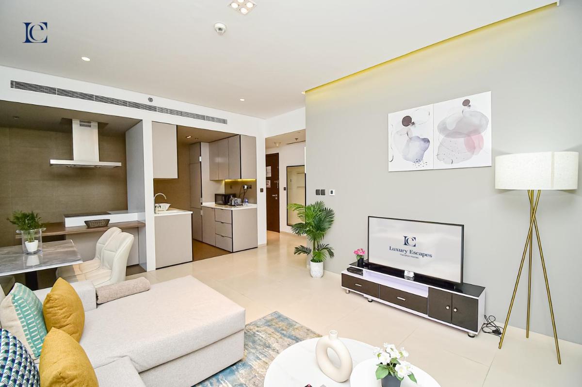 Spacious 1Bed Apt with a huge Balcony in Dubai Marina - VST