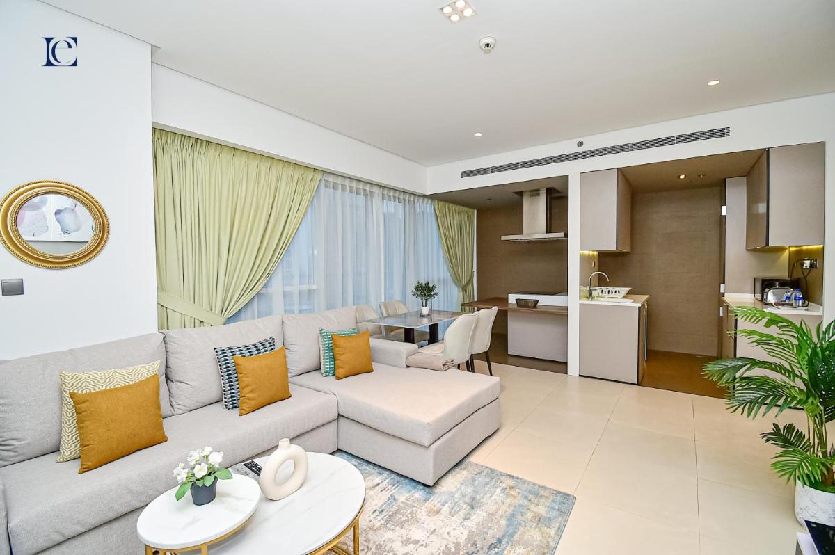 Spacious 1Bed Apt with a huge Balcony in Dubai Marina - VST