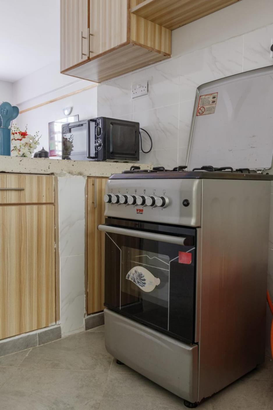 Hyrax Hill Residence, Nakuru view 4
