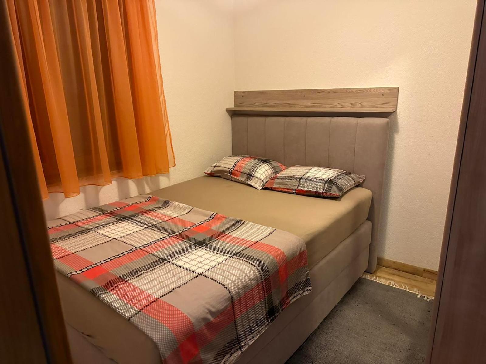 Apartman Edi view 3