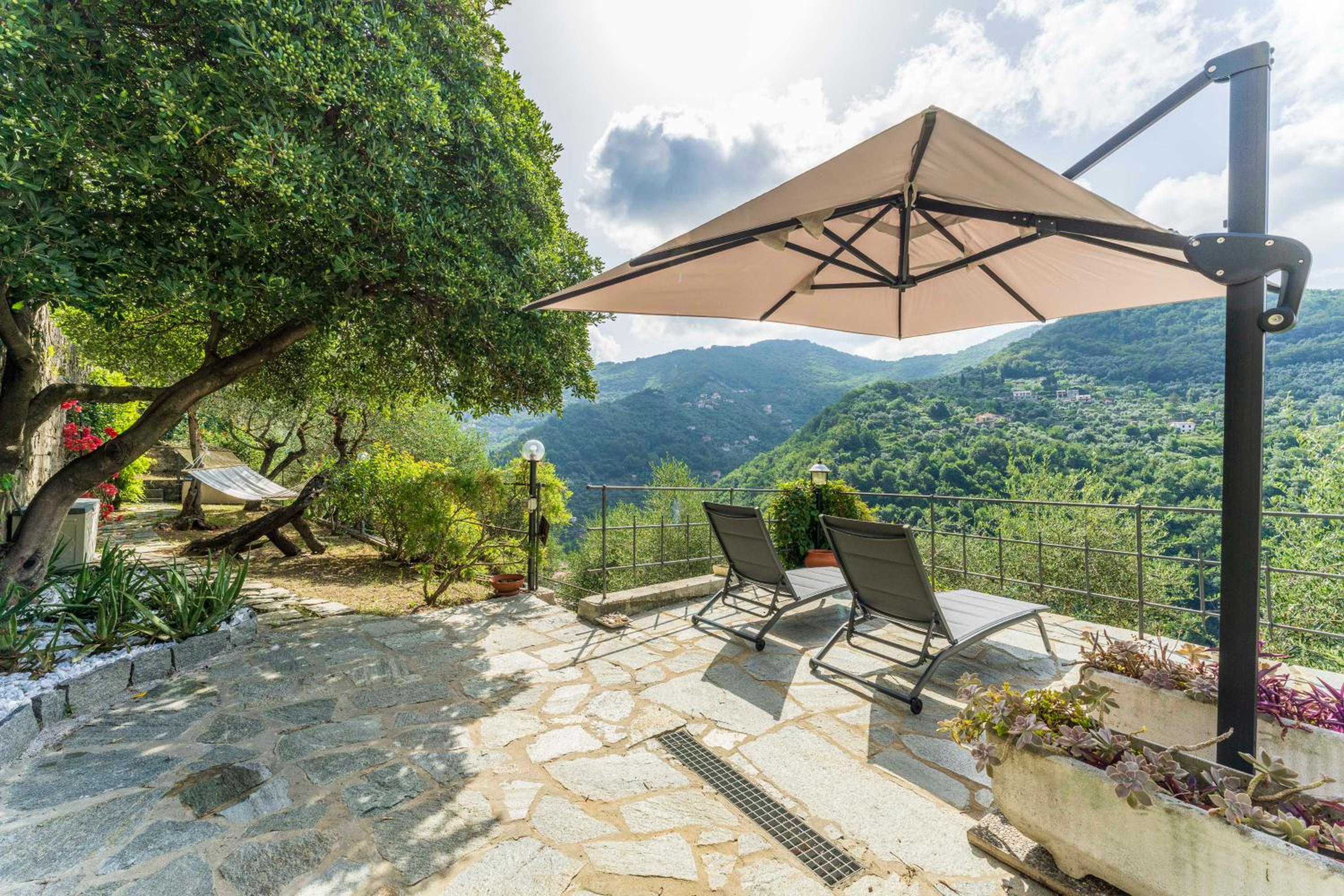 Belvedere, House With Pool- Recco, Liguria