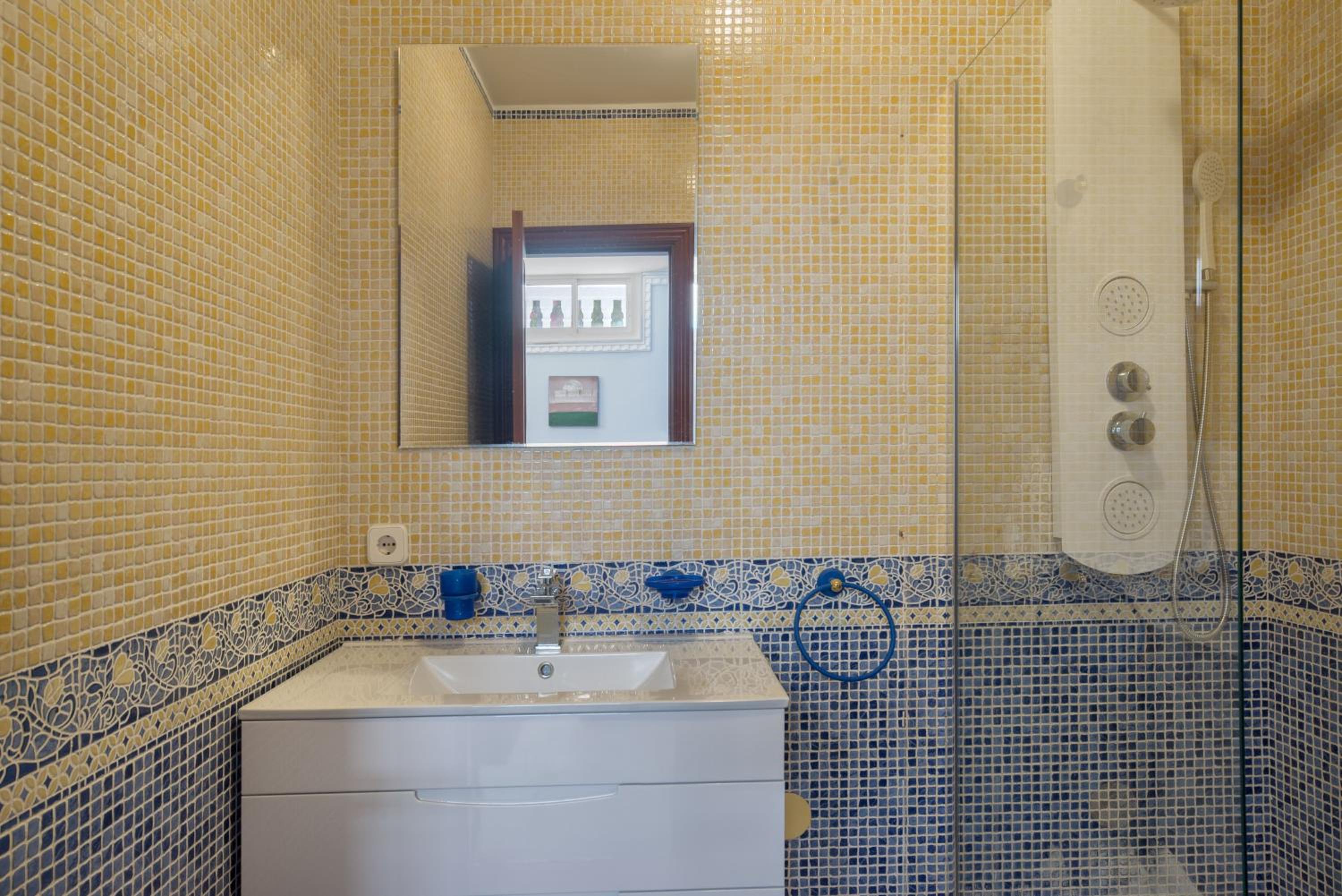Elegant Classic Villa close to Nikki beach