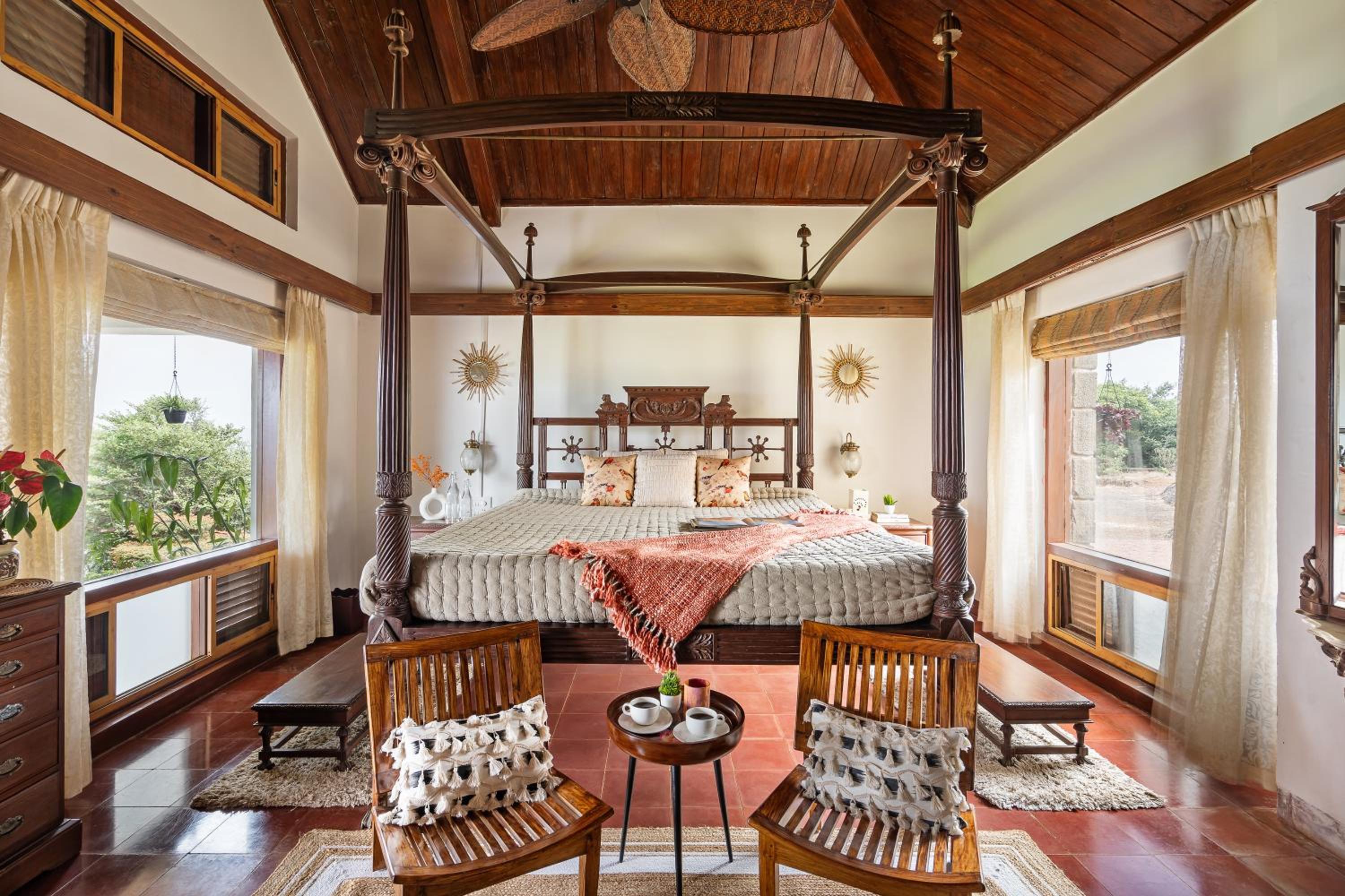 LohonoStays Villa Gold Mist view 4
