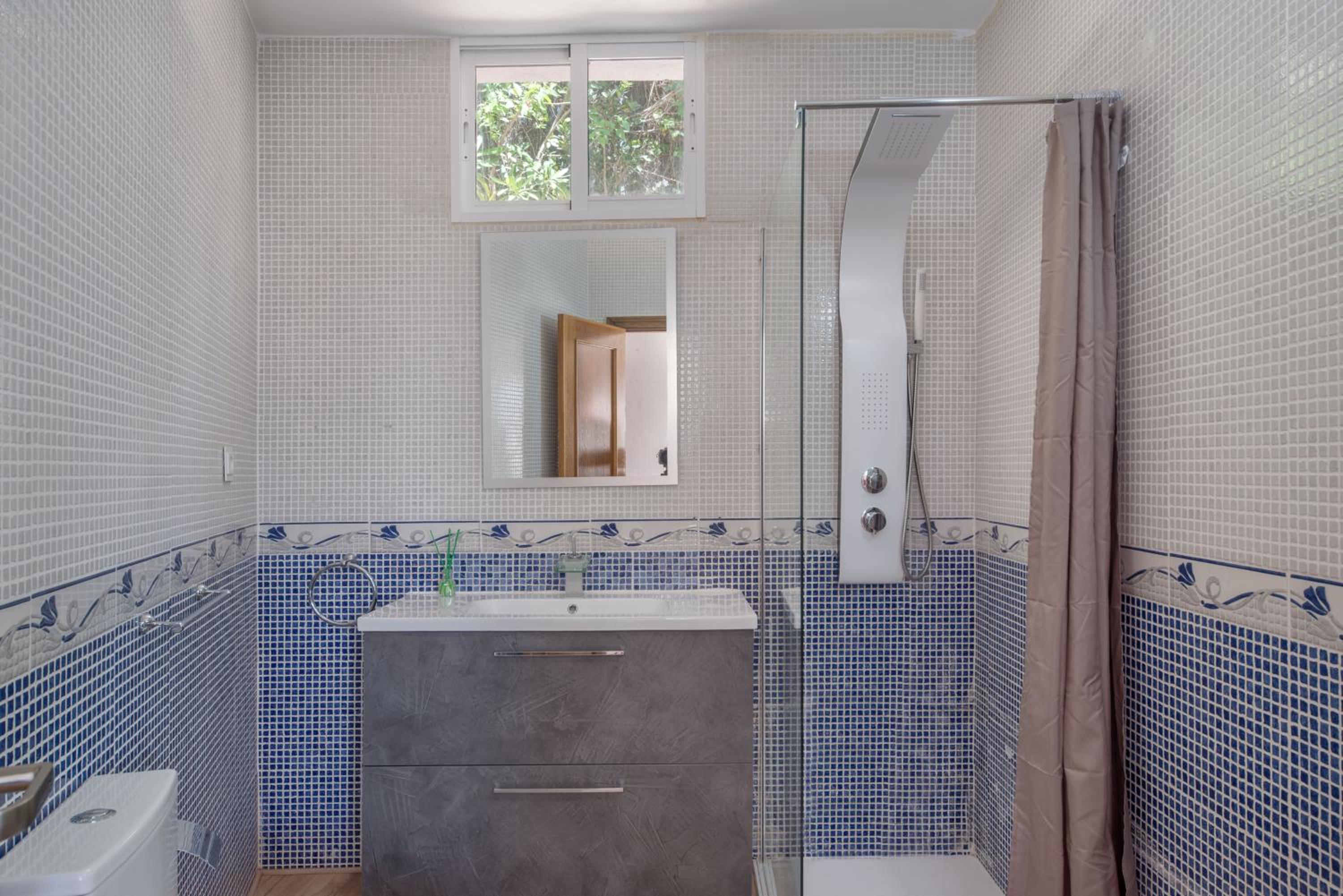 Elegant Classic Villa close to Nikki beach