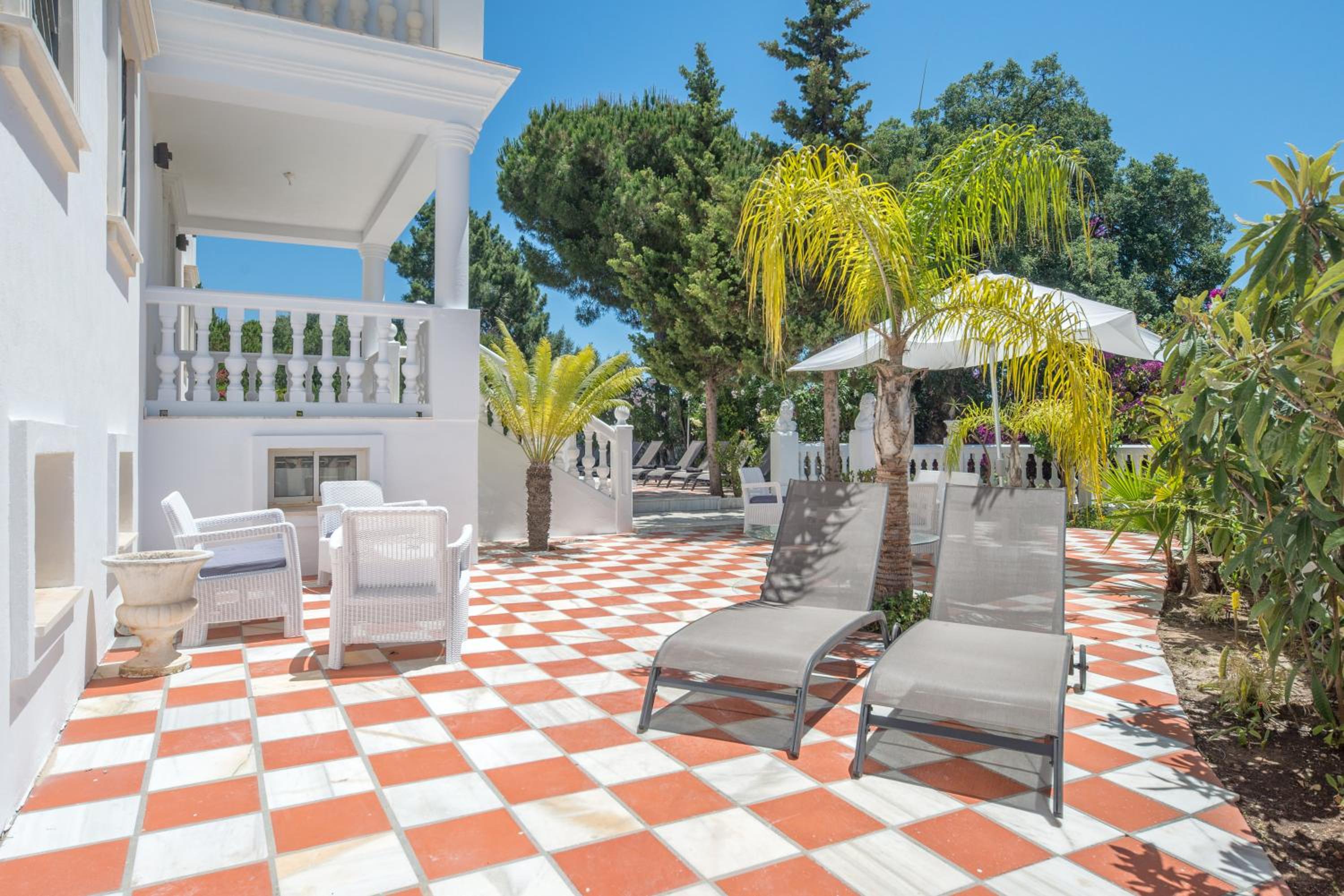 Elegant Classic Villa close to Nikki beach