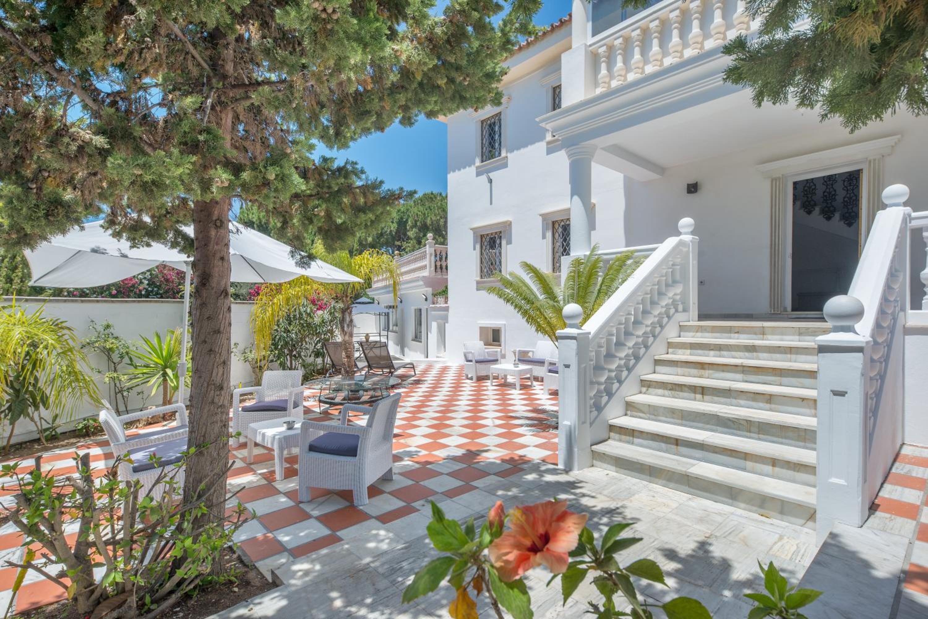Elegant Classic Villa close to Nikki beach