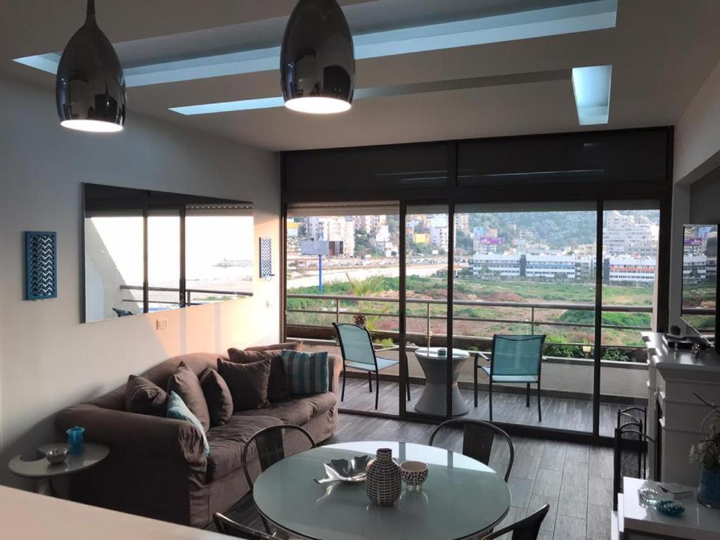 Chalet in Siwar resort, pool, wifi, sea view, electricity, 2 bedrooms