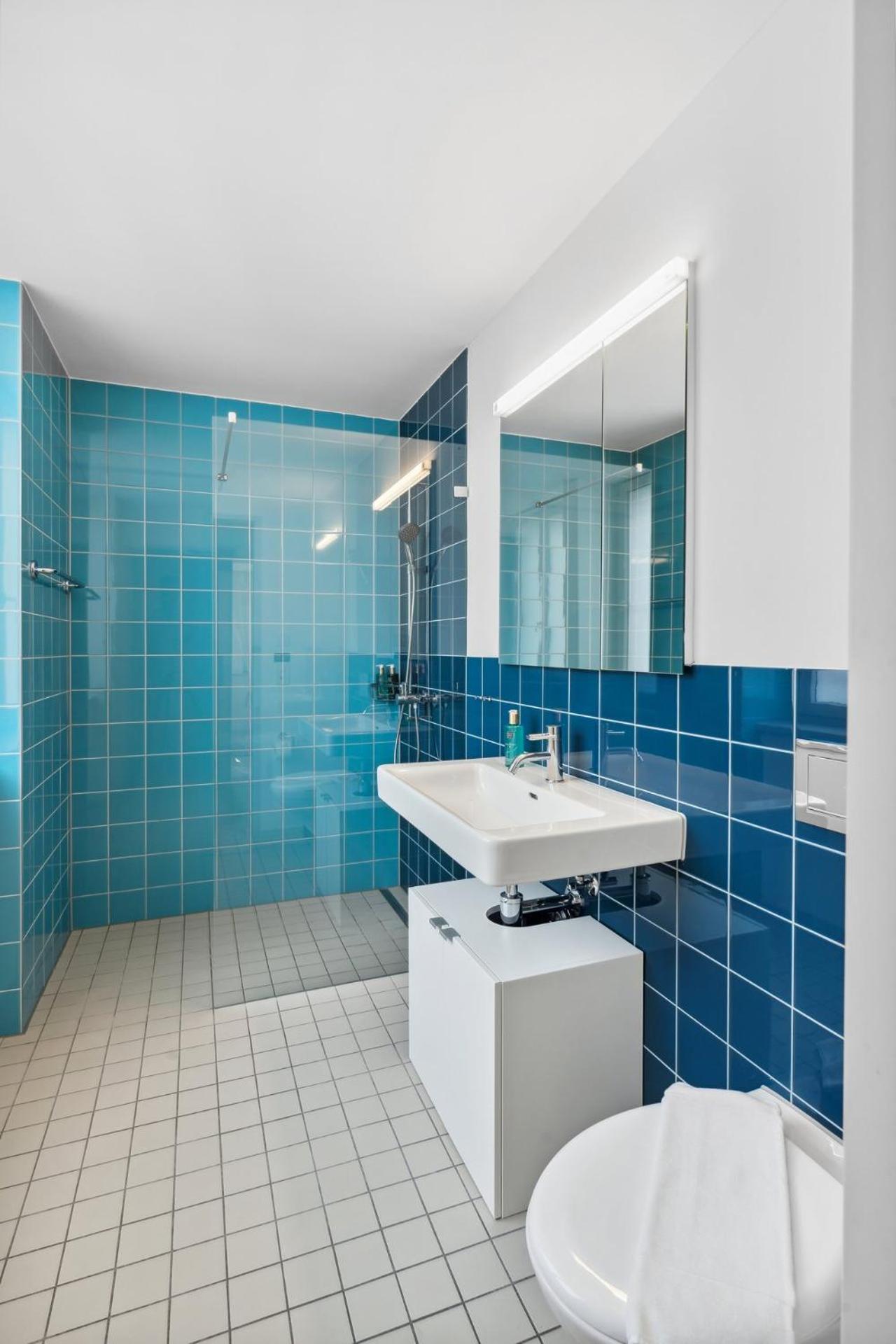 Zurich Flat: Central & Lake Convenience