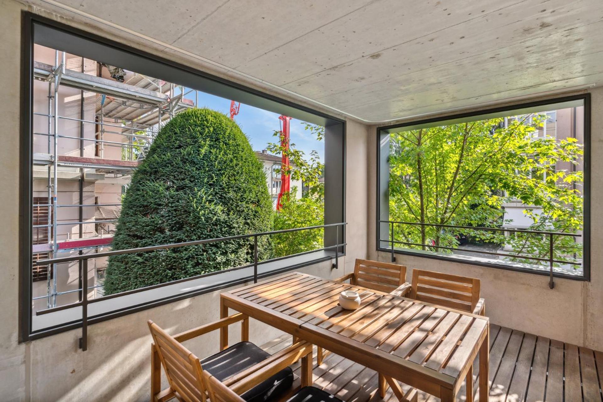 Zurich Flat: Central & Lake Convenience