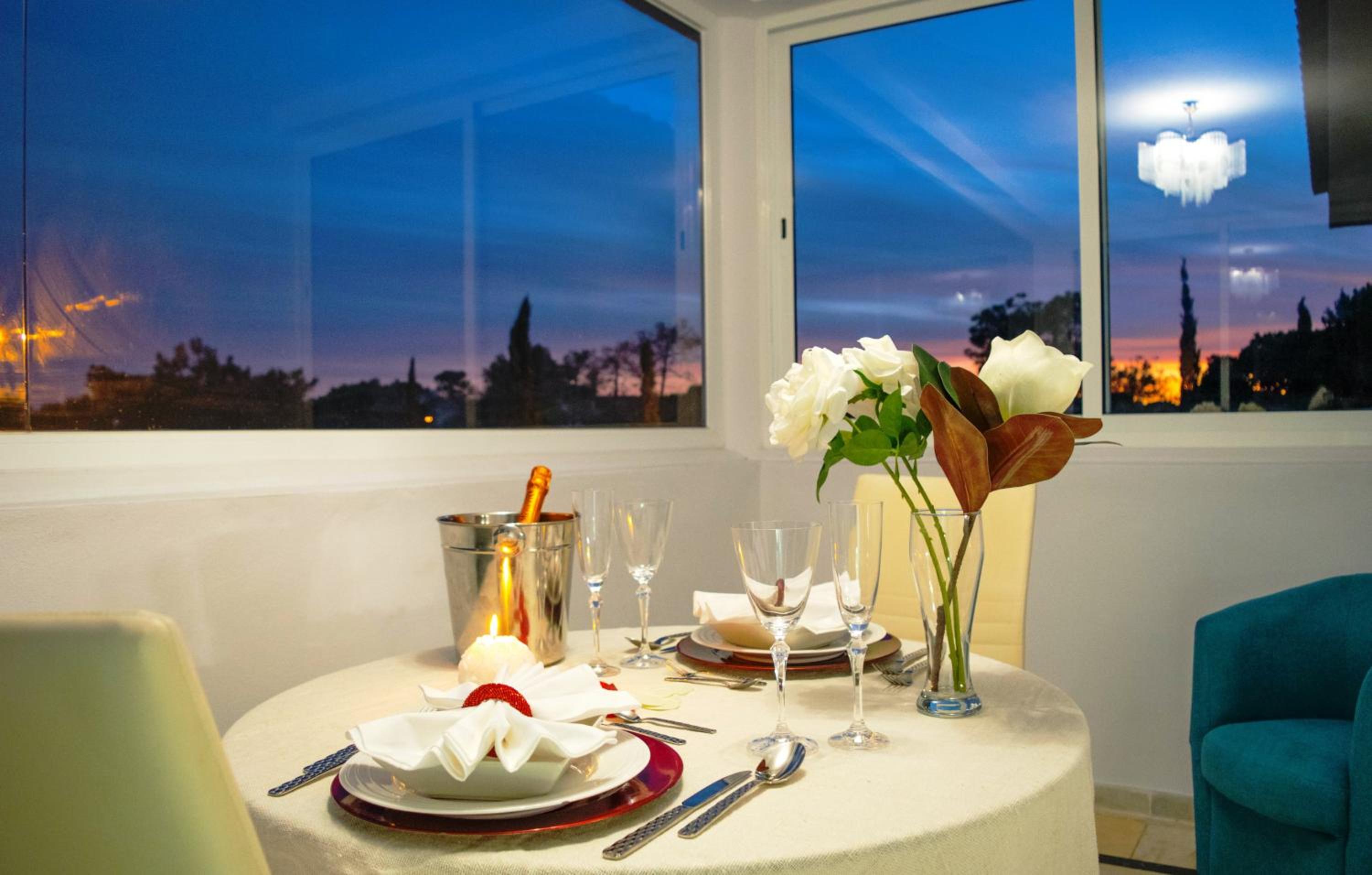 Elegant Classic Villa close to Nikki beach