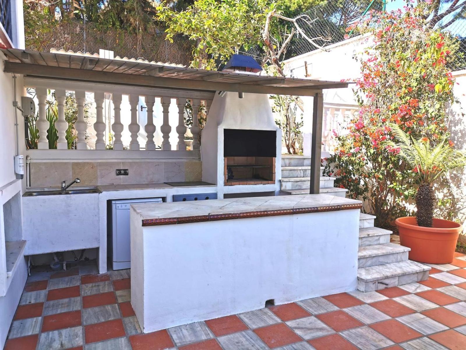 Elegant Classic Villa close to Nikki beach