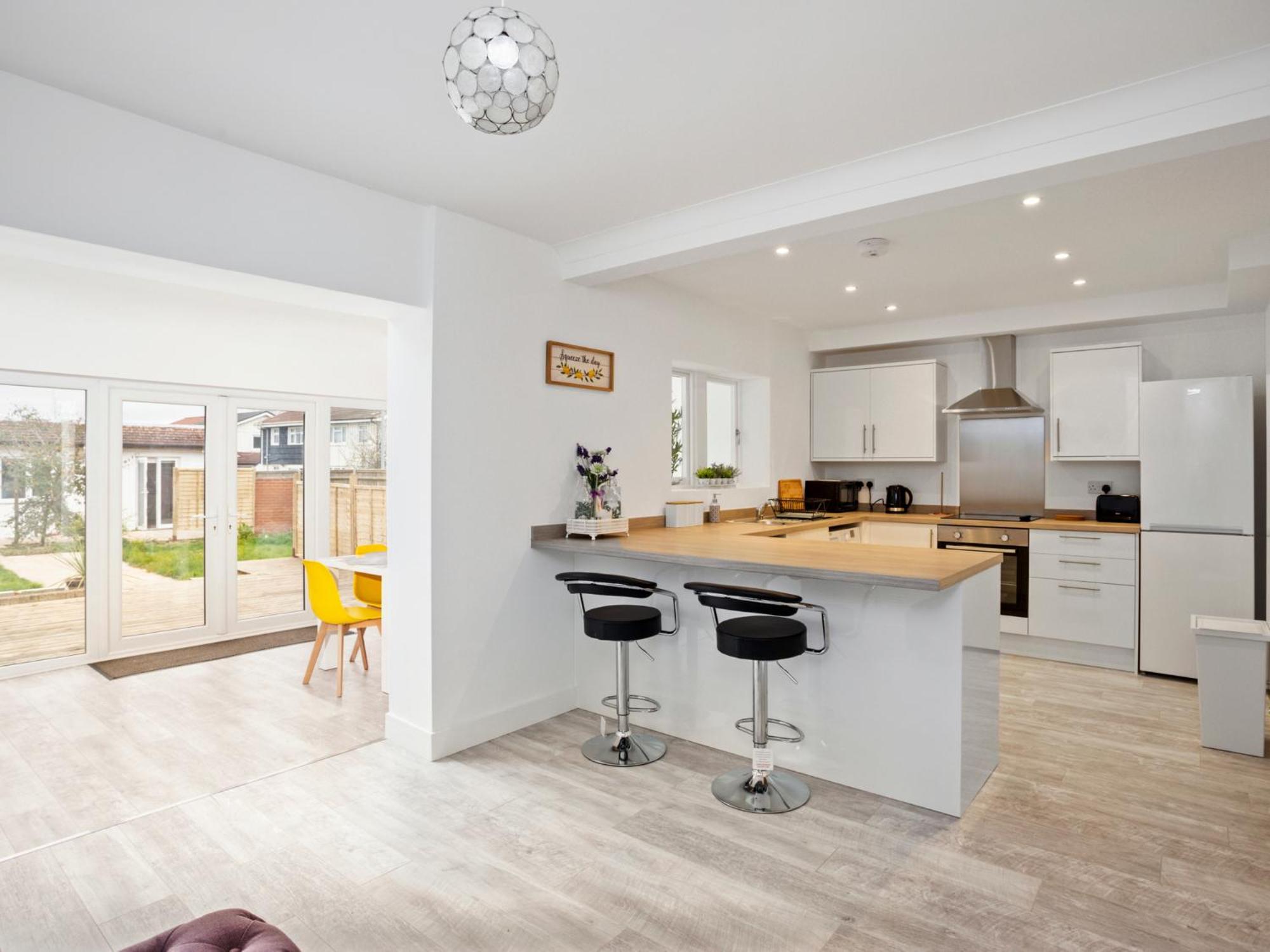 Large Modern Family Home Windsor 2