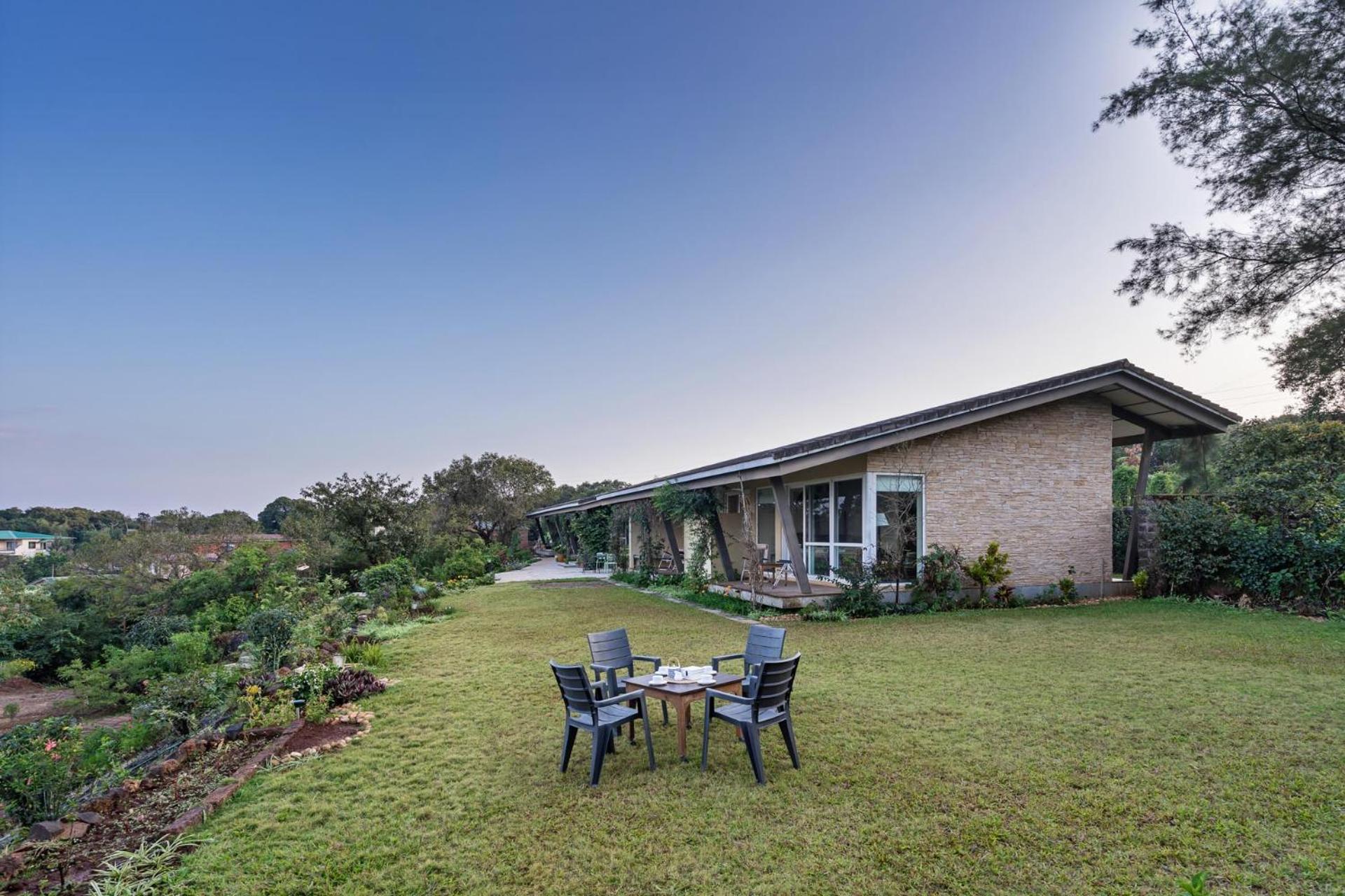 LohonoStays Villa Vinayalam