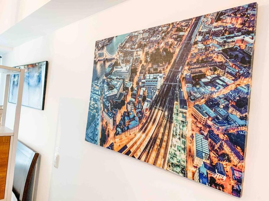 Modern Oasis - Near Abreeza Mall with Netflix & HBO view 5