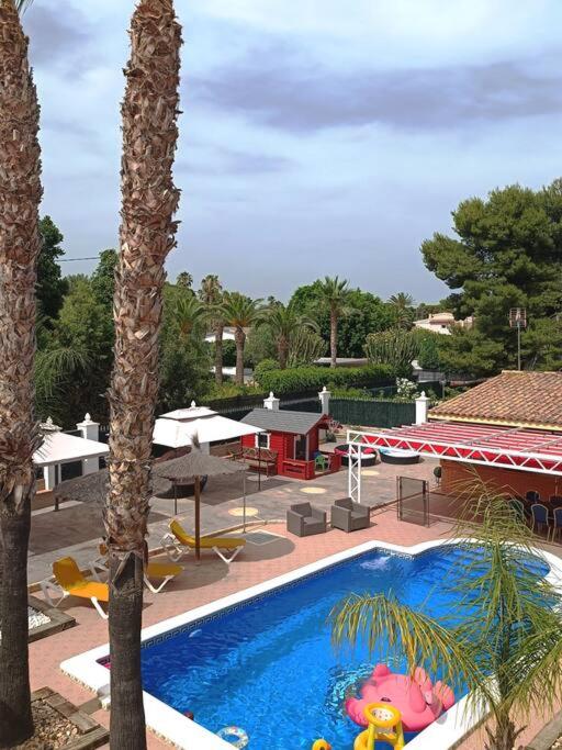 Elche Alicante ideal familias Piscina Barbacoa