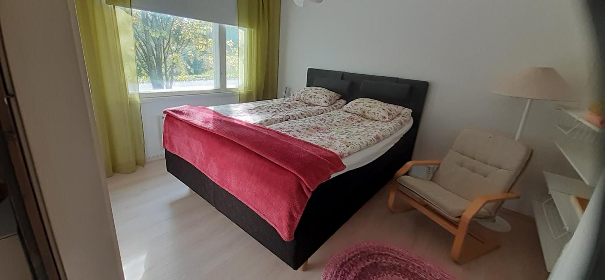 Huone Rauhallisessa Mummolassa