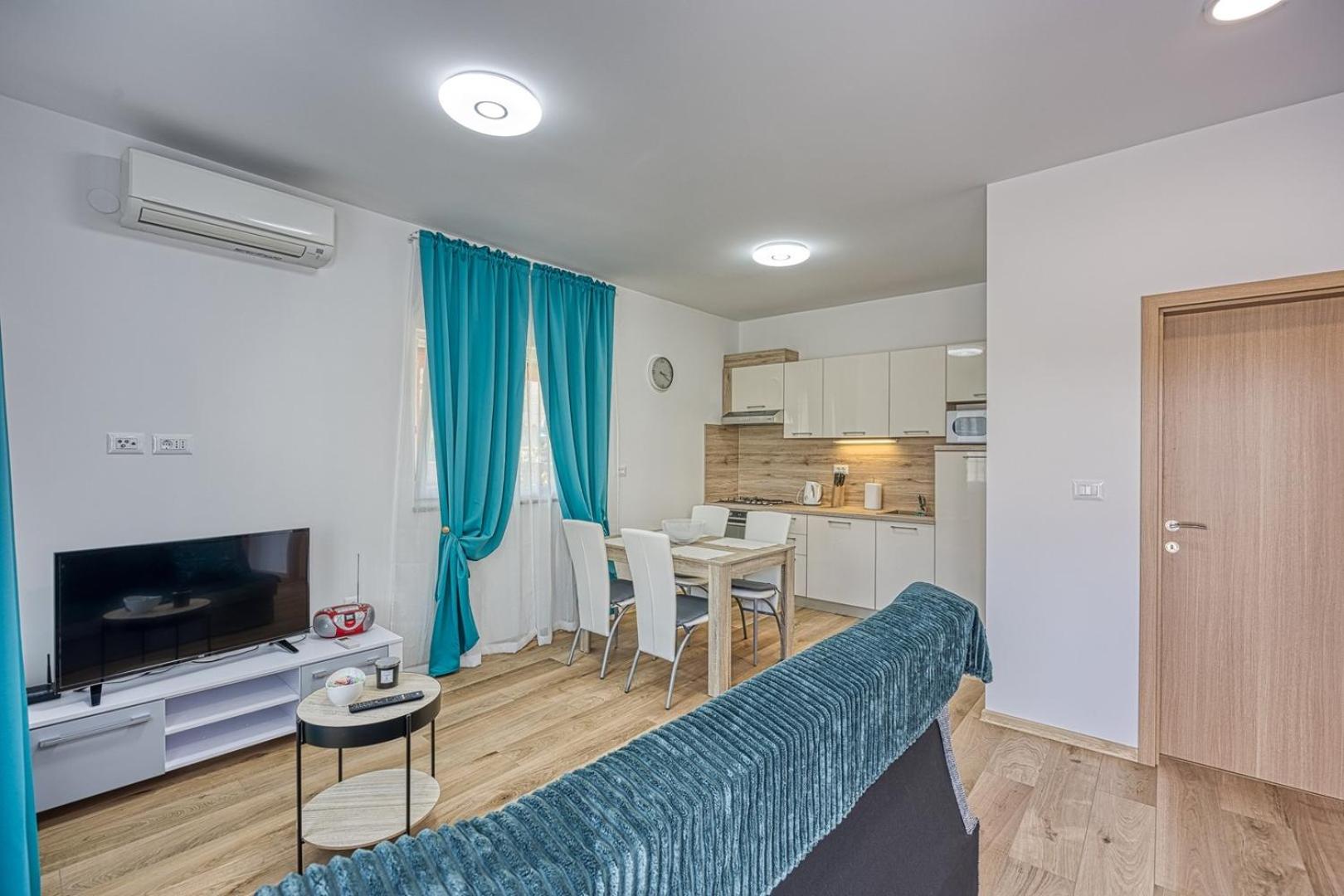 Apartment Porec-Jug view 4
