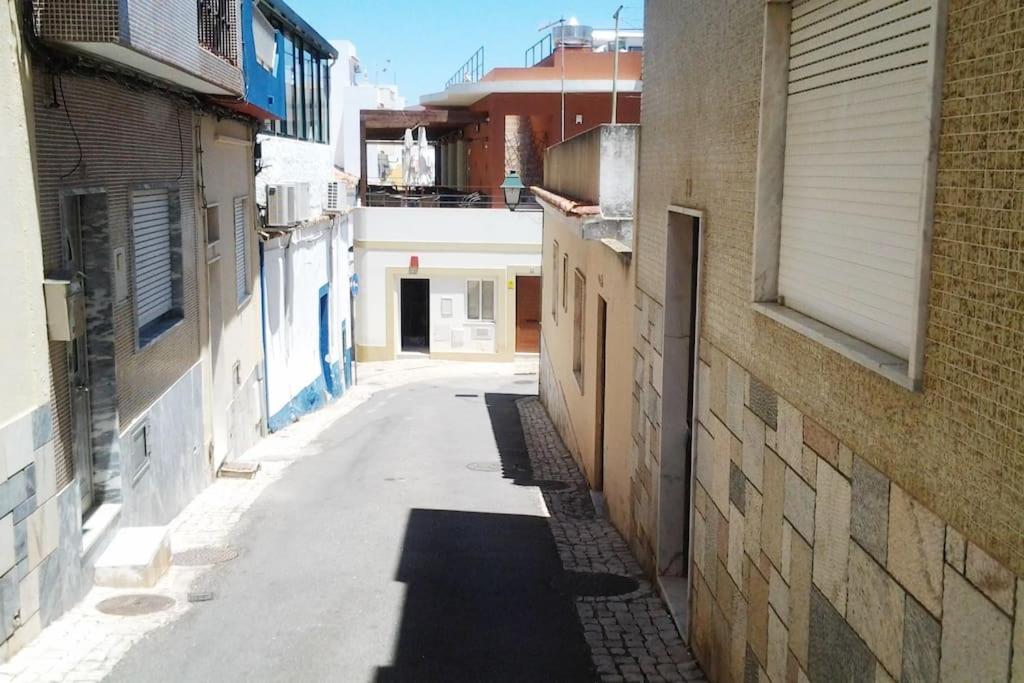 8 Min. Gehdistanz zum kilometerlangen Sandstrand von Alvor