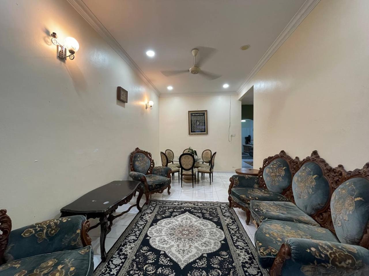 Redzuan Homestay (Muslim Friendly) view 2