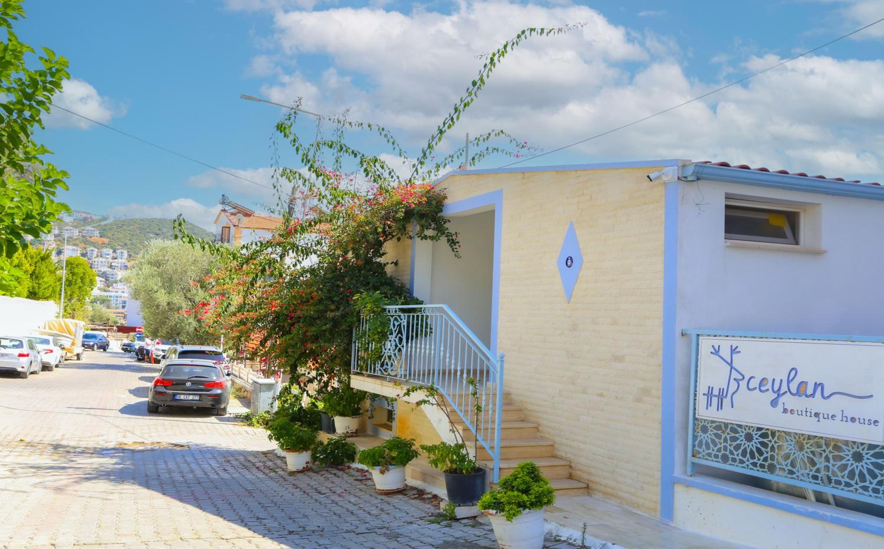 Hotel Ceylan Boutique House - Image 1