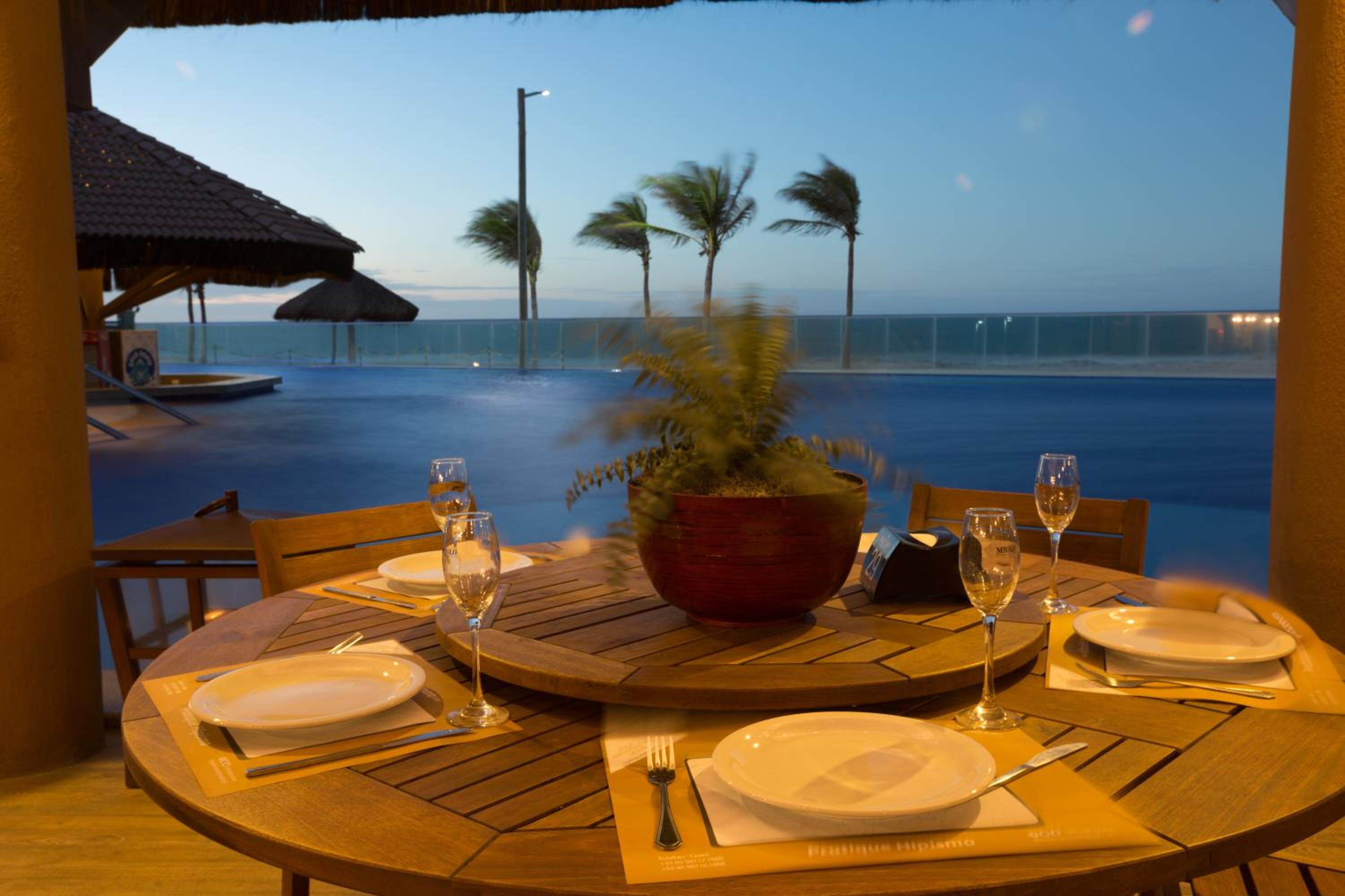 Riviera Beach Place And Manhattan Golf Residence Up to 6 Adults and 3 Children
