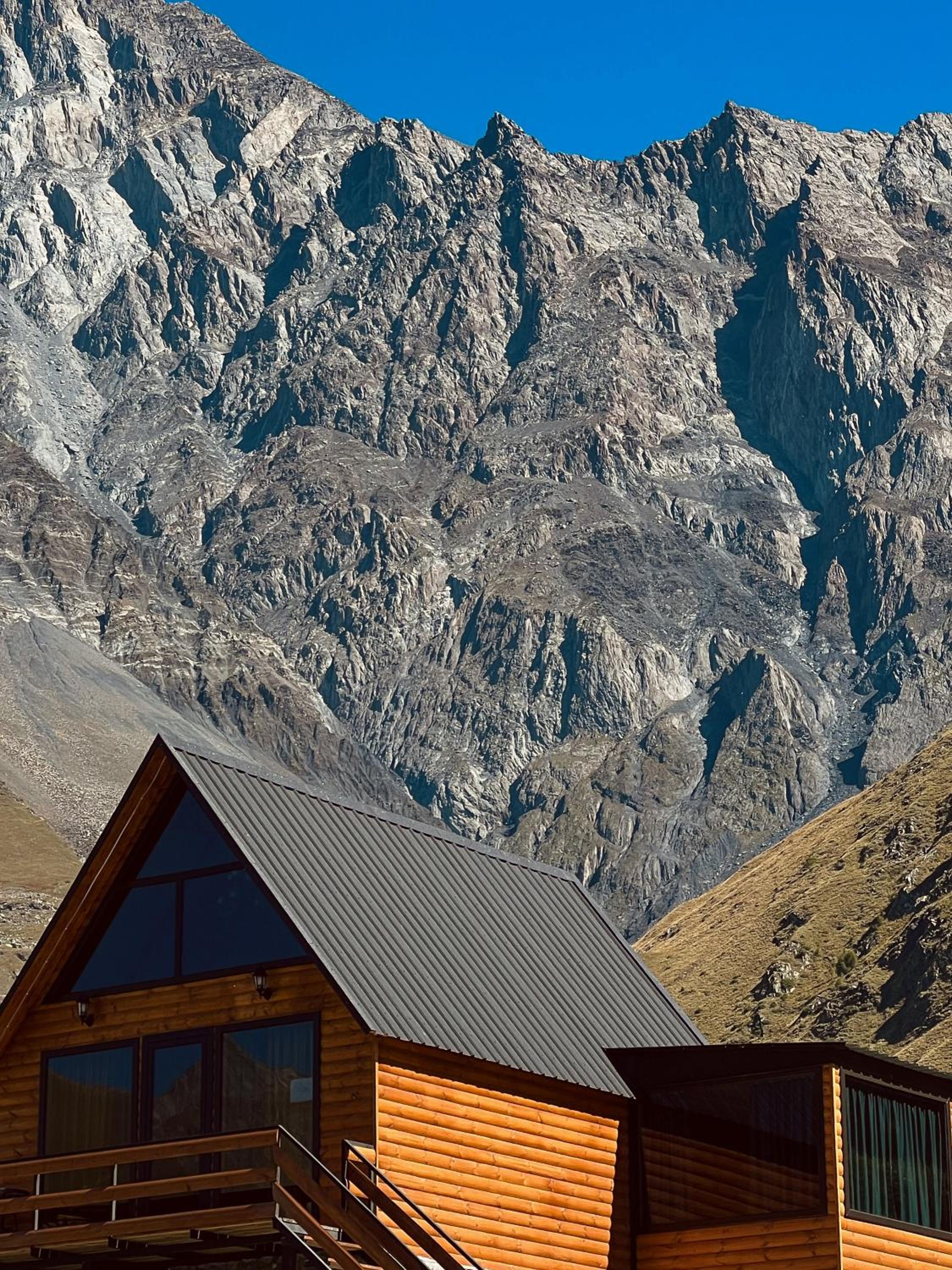 Kazbegi Inn Cottages