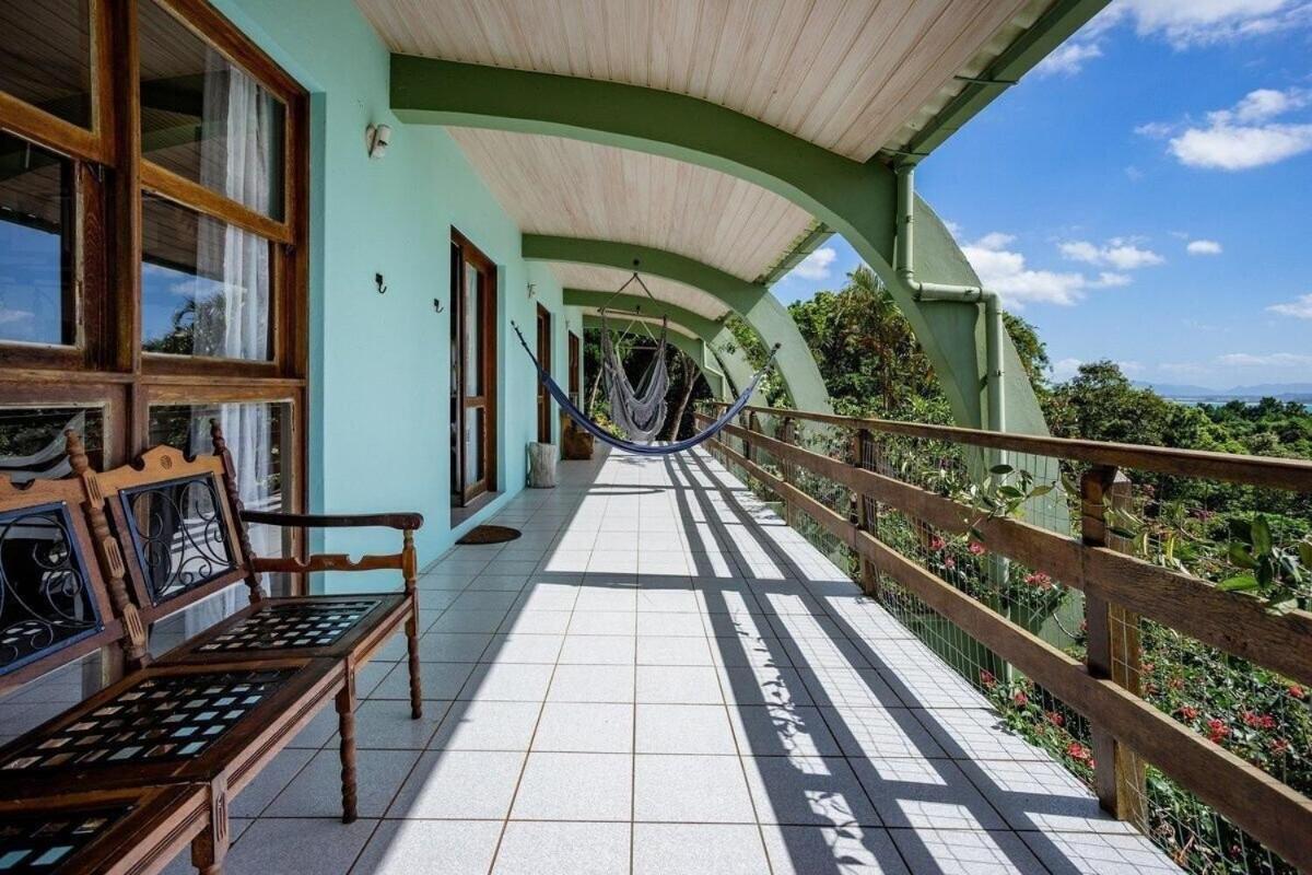 Casa super espaçosa com vista linda para o mar.