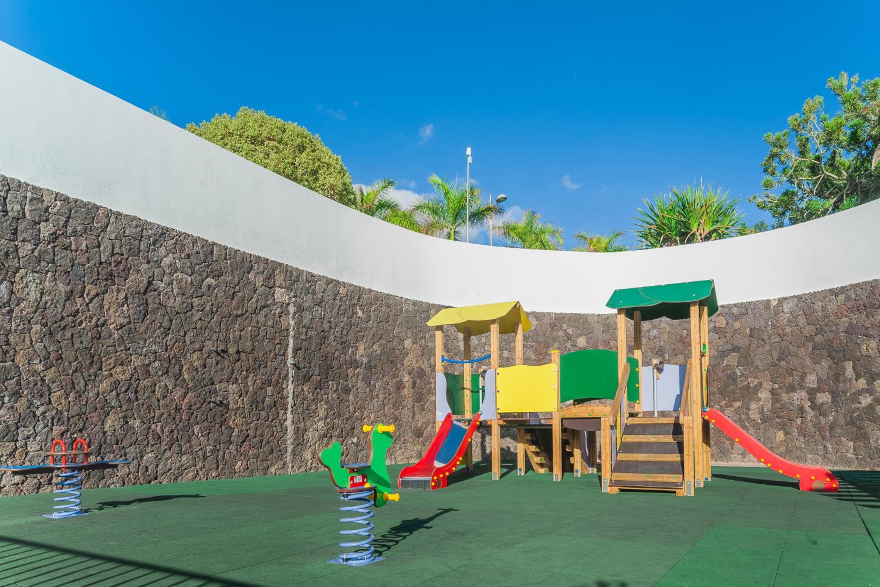 Hilton Vacation Club Sunset Harbour Club Tenerife — photo 42