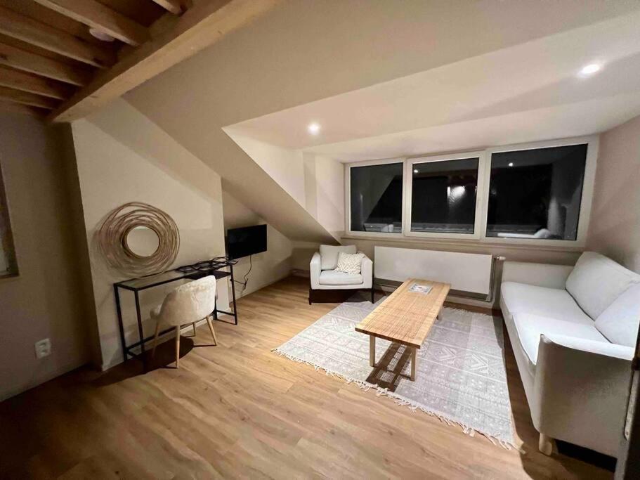 Maison avec 4 suites & Rooftop en plein centre ville - Place Saint Paul