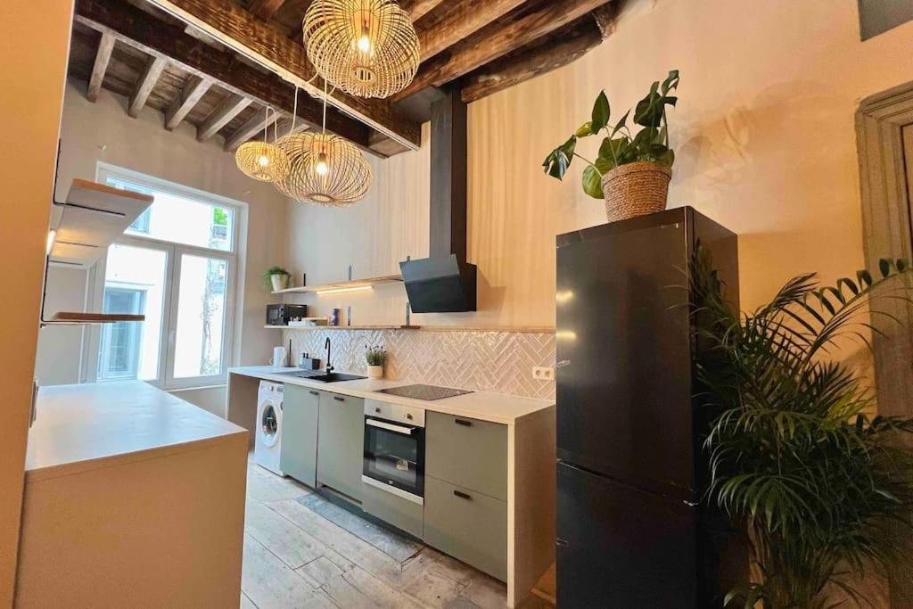 Maison avec 4 suites & Rooftop en plein centre ville - Place Saint Paul