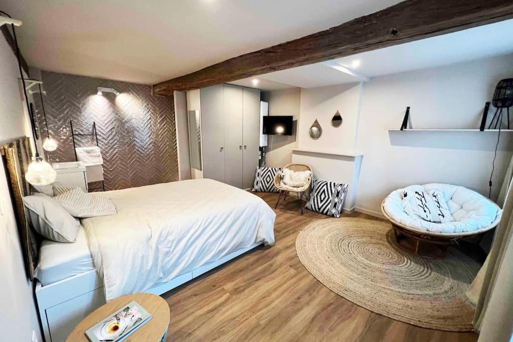 Maison avec 4 suites & Rooftop en plein centre ville - Place Saint Paul