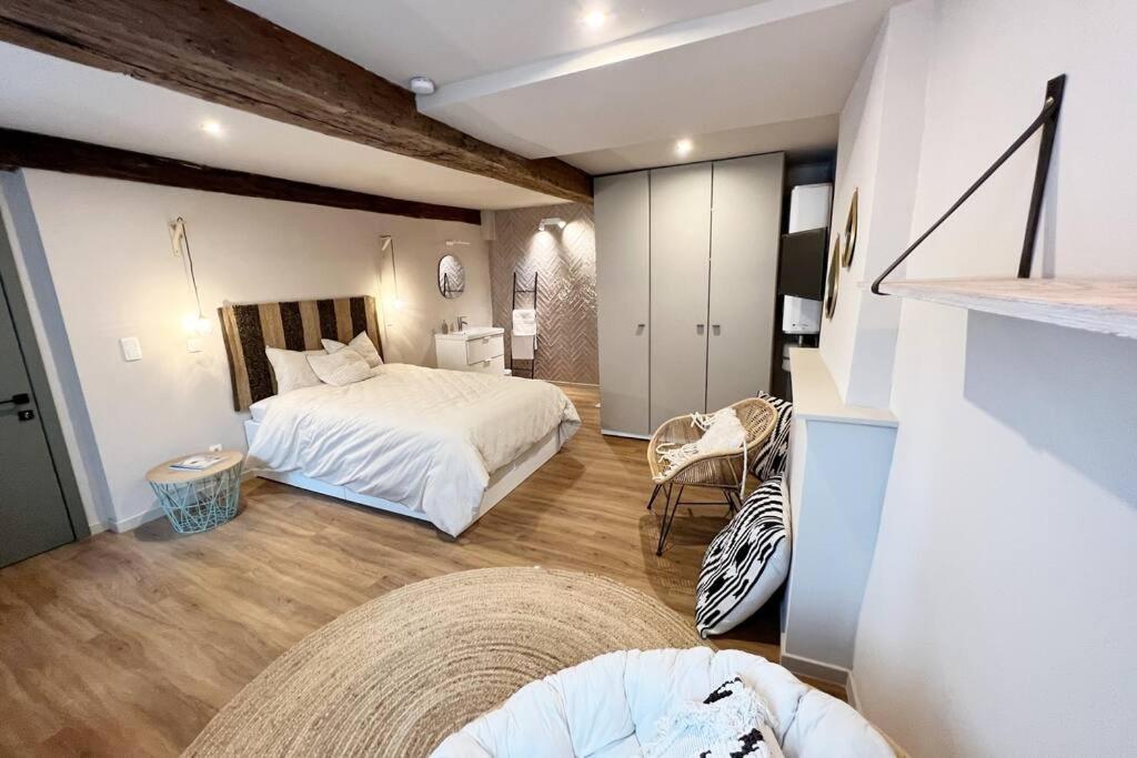 Maison avec 4 suites & Rooftop en plein centre ville - Place Saint Paul