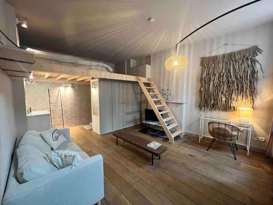 Maison avec 4 suites & Rooftop en plein centre ville - Place Saint Paul