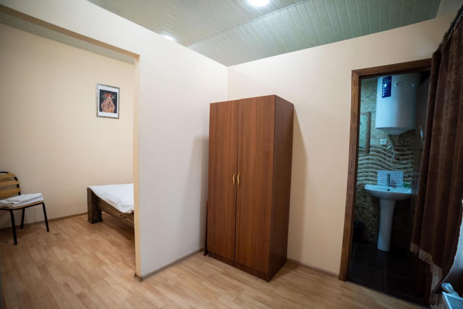 Arevik Resort Cottages