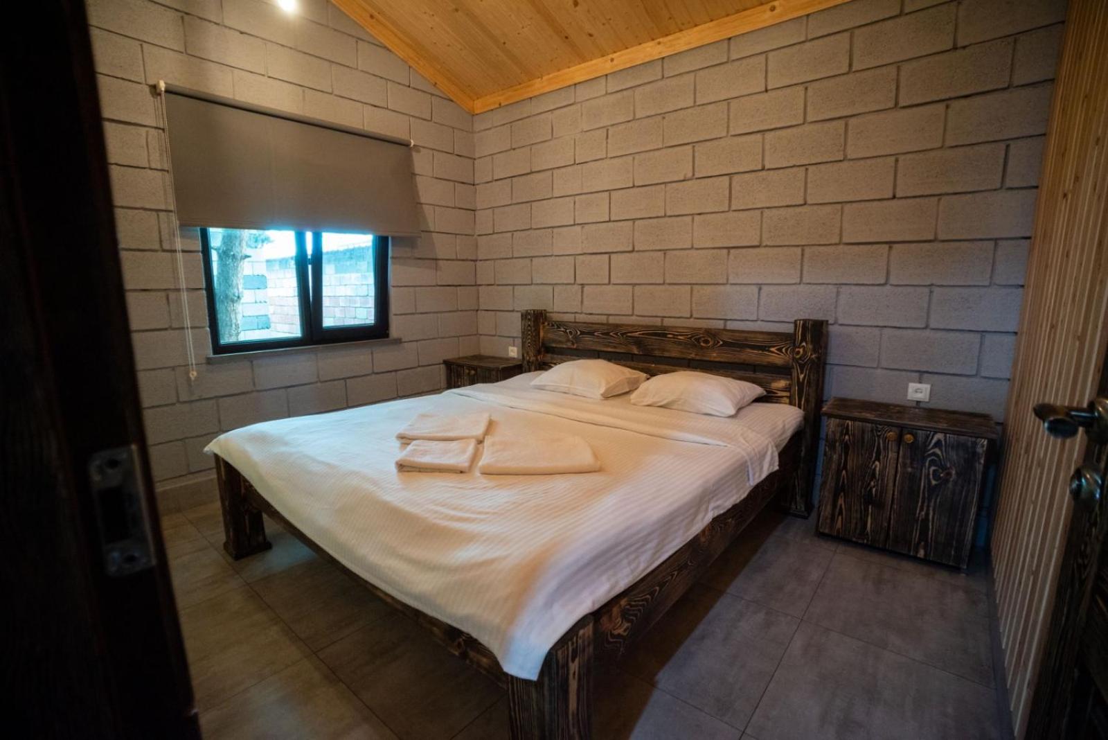 Arevik Resort Cottages