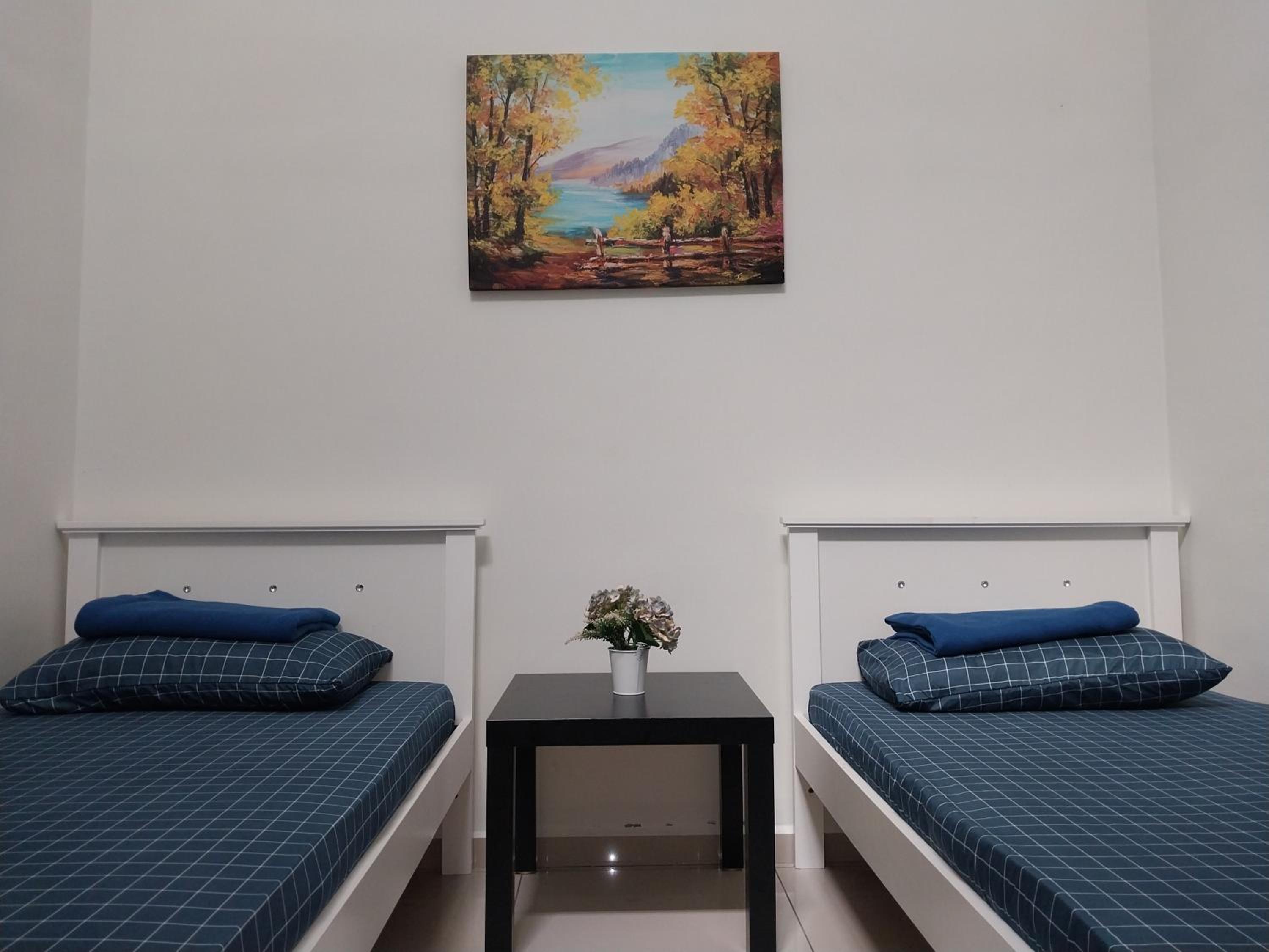 4 airconditioned rooms and fully furnished Guesthouse in Muar Town photo 1