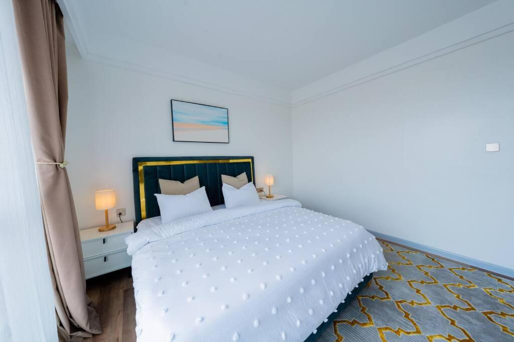 Zen Duplex facing Nairobi National Park near Airport SGR w Pool Gym Restaurant