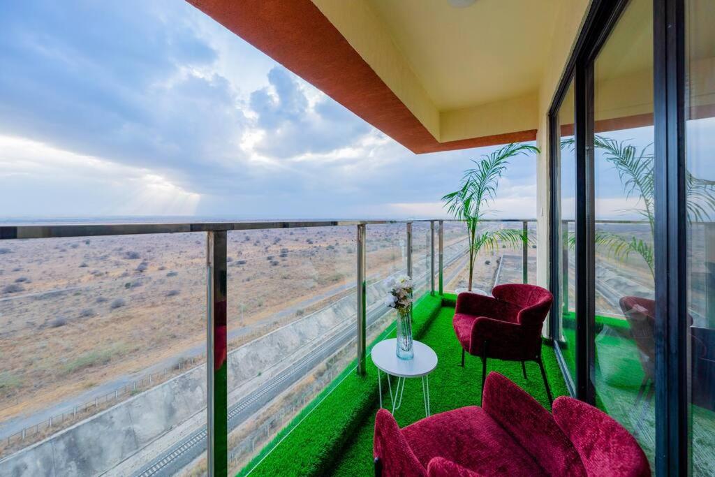 Zen Duplex facing Nairobi National Park near Airport SGR w Pool Gym Restaurant