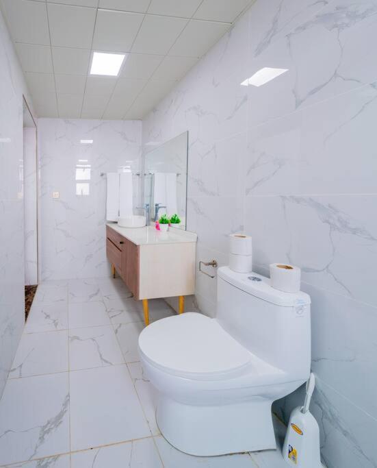 Zen Duplex facing Nairobi National Park near Airport SGR w Pool Gym Restaurant