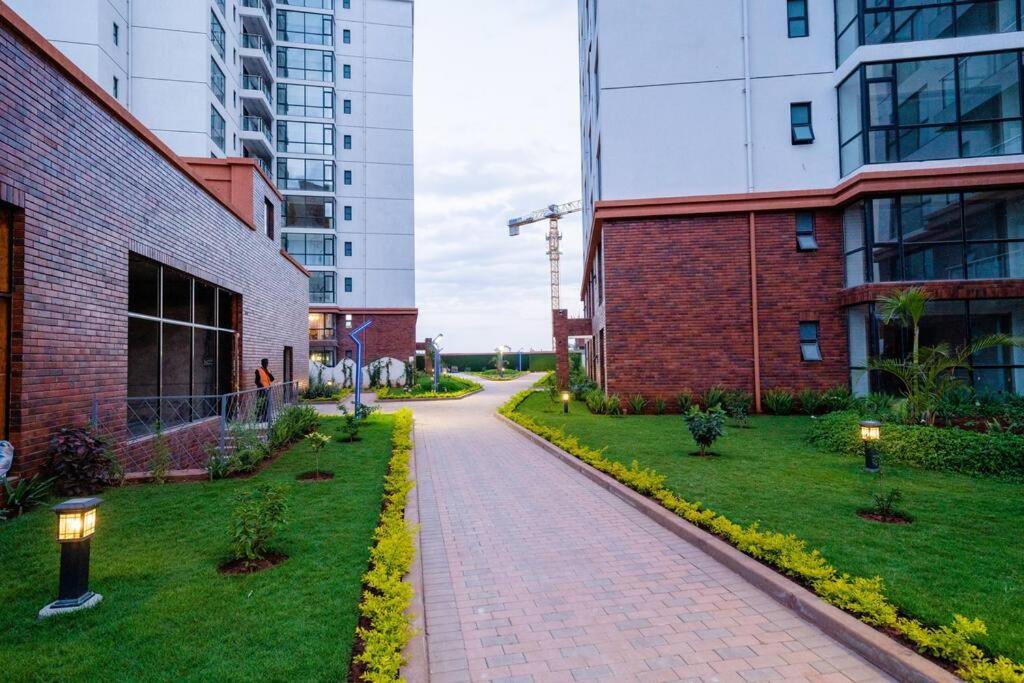 Zen Duplex facing Nairobi National Park near Airport SGR w Pool Gym Restaurant