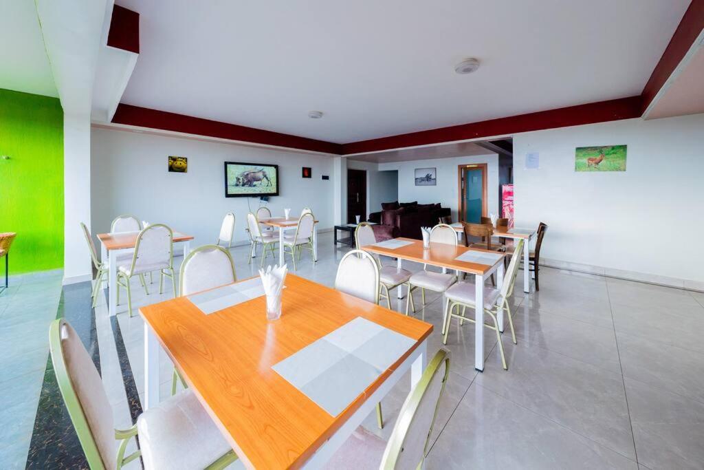 Zen Duplex facing Nairobi National Park near Airport SGR w Pool Gym Restaurant