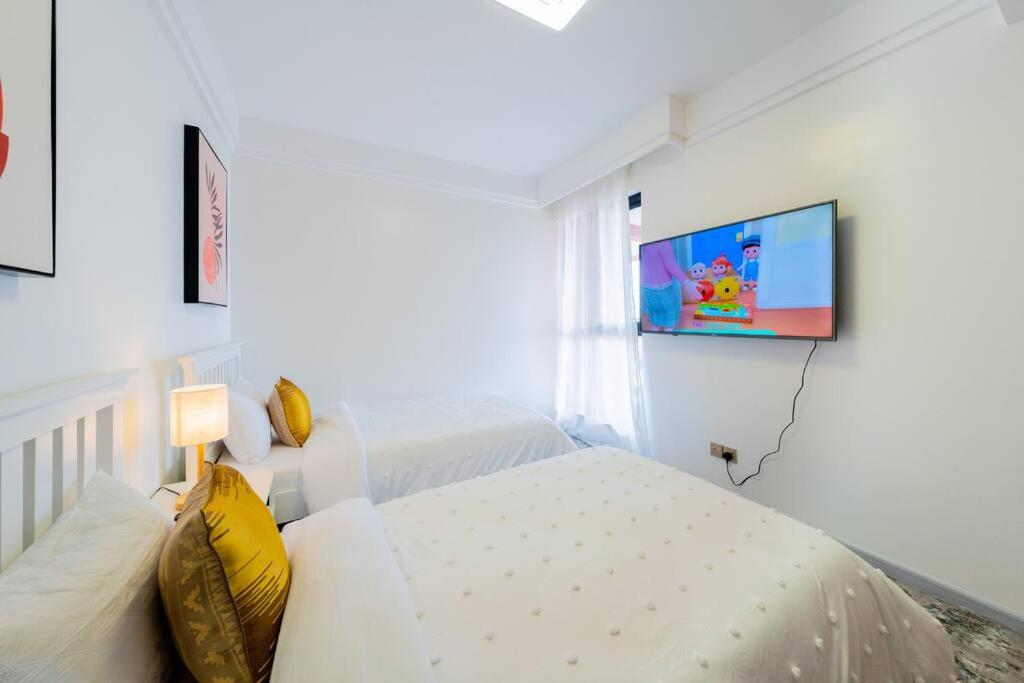 Zen Duplex facing Nairobi National Park near Airport SGR w Pool Gym Restaurant