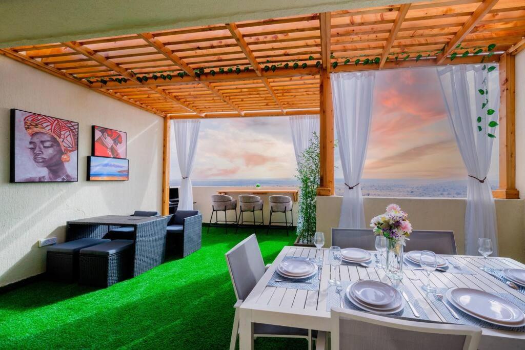Zen Duplex facing Nairobi National Park near Airport SGR w Pool Gym Restaurant