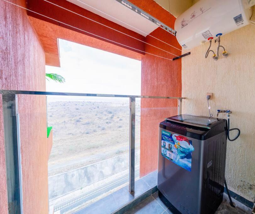 Zen Duplex facing Nairobi National Park near Airport SGR w Pool Gym Restaurant