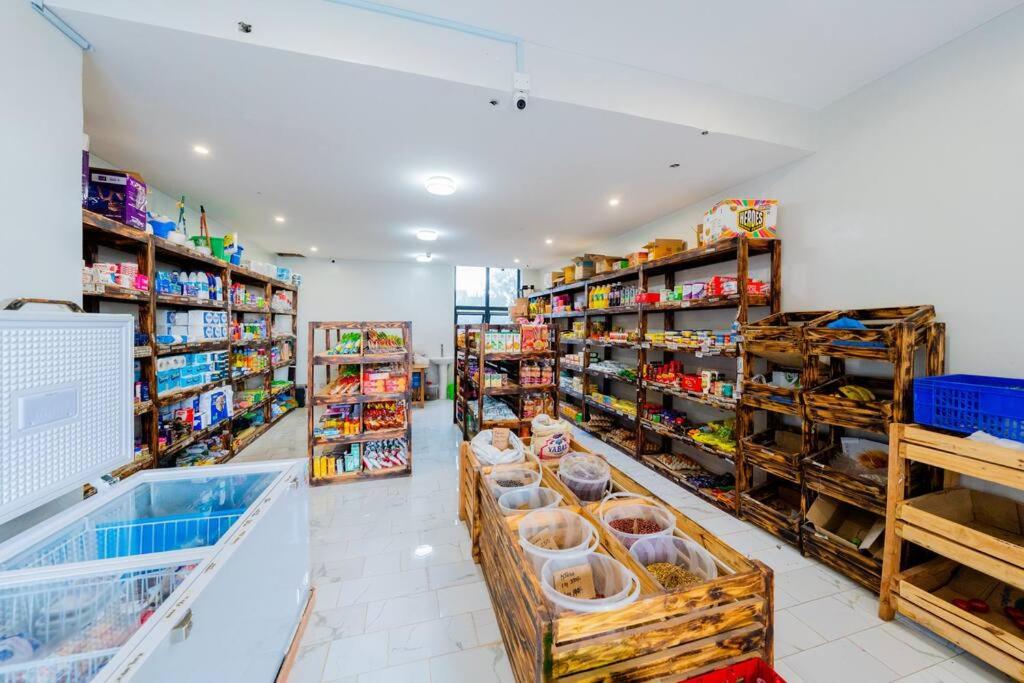 Zen Duplex facing Nairobi National Park near Airport SGR w Pool Gym Restaurant