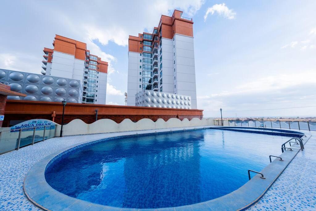 Zen Duplex facing Nairobi National Park near Airport SGR w Pool Gym Restaurant