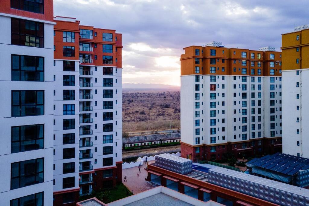 Zen Duplex facing Nairobi National Park near Airport SGR w Pool Gym Restaurant