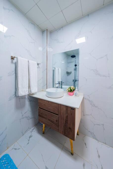 Zen Duplex facing Nairobi National Park near Airport SGR w Pool Gym Restaurant
