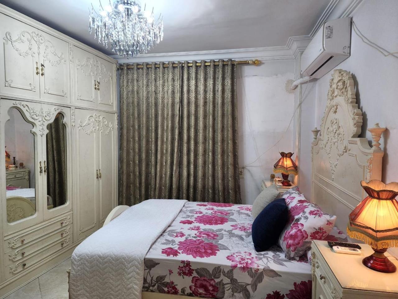 Fabulous Apartment in Sheraton Heliopolis ,5 minutes from Cairo Airport
